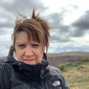 Meet your Posher, Caroline